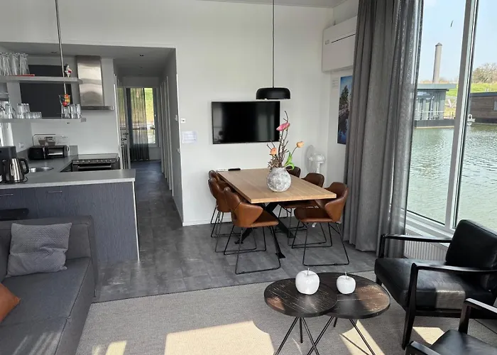 De Maasterp - Watervillage 14