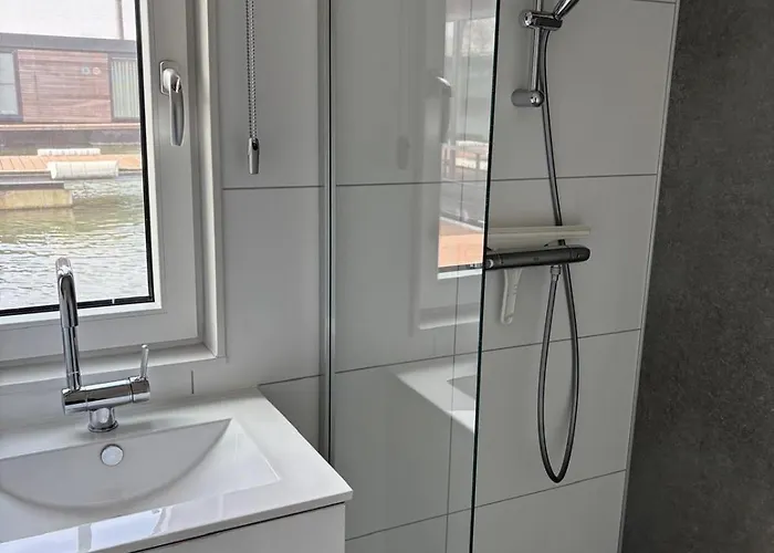 De Maasterp - Watervillage 14 Botel *