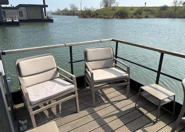 Botel De Maasterp - Watervillage 14 Ohé en Laak