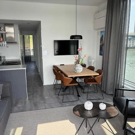 De Maasterp - Watervillage 14